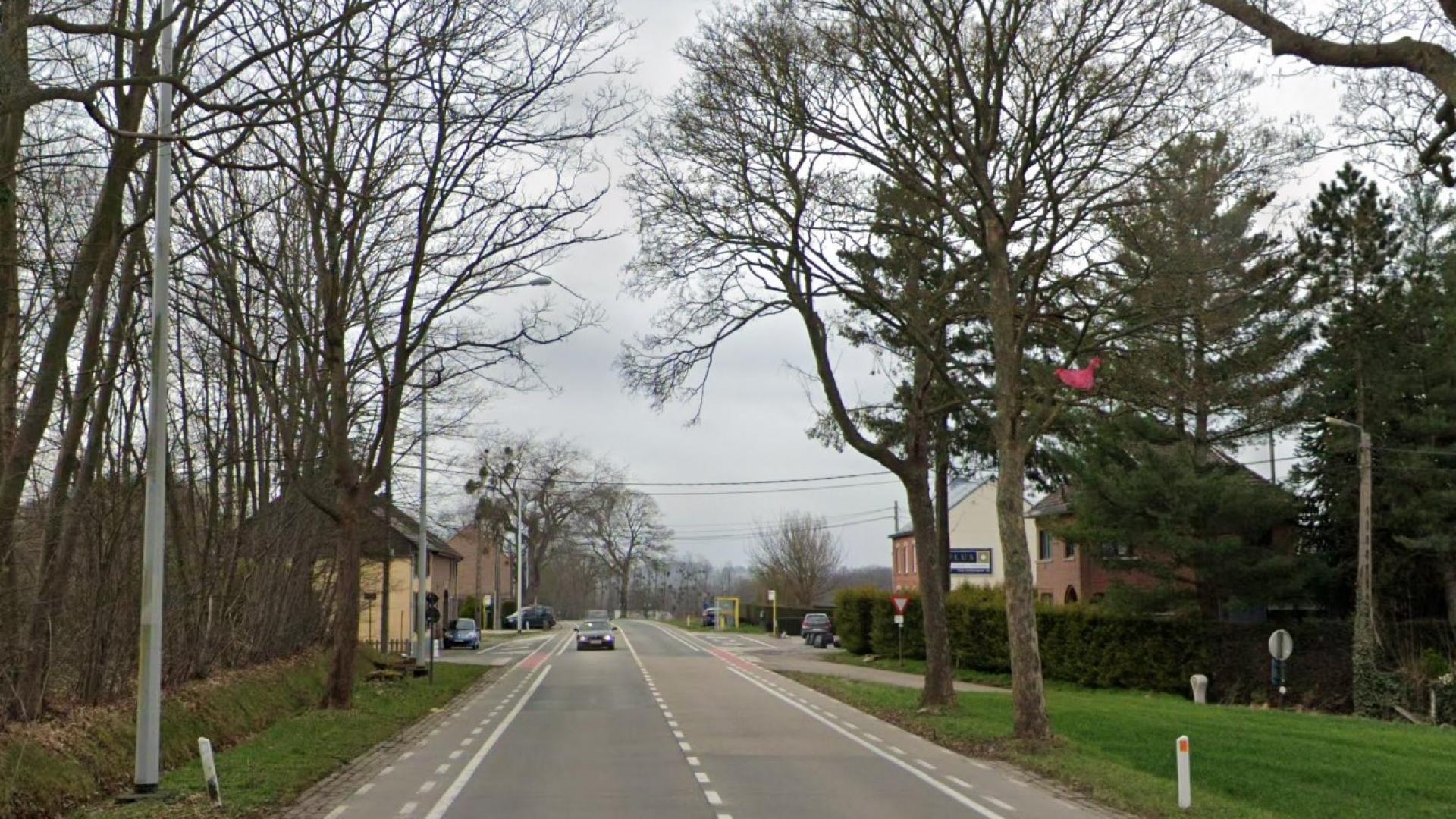 Verhogen verkeersveiligheid en toegankelijkheid bushaltes op kruispunten met Latstraat en Zielenberg